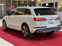 اودي Q7